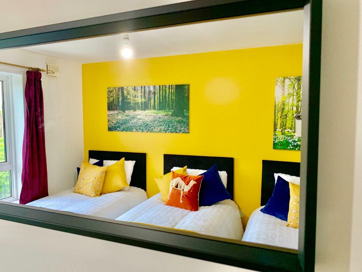 2 Bedrooms Modern Apartment, Lounge, Full Kitchen, Balcony, 5 Minutes Stratford Station Лондон Экстерьер фото