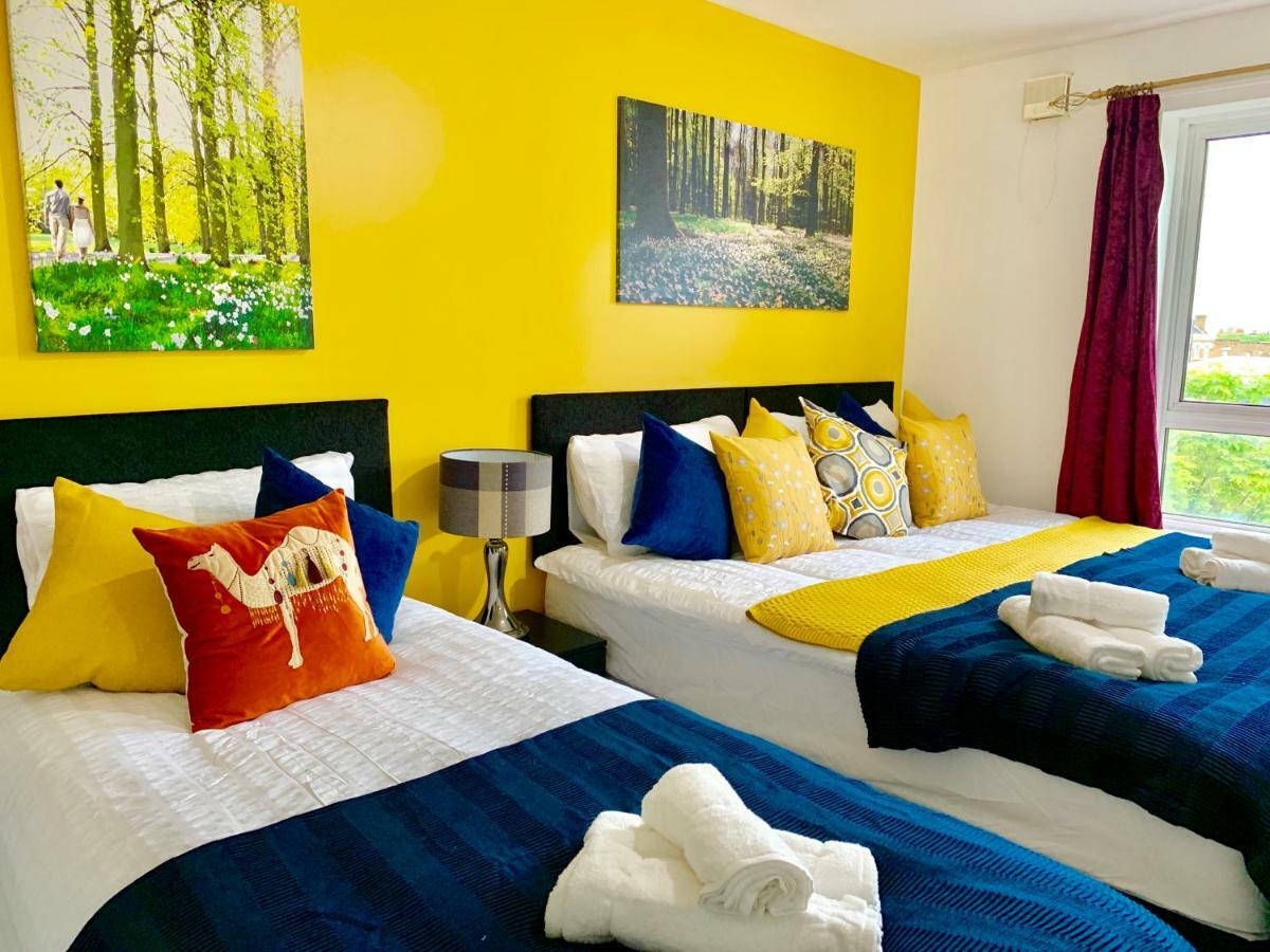 2 Bedrooms Modern Apartment, Lounge, Full Kitchen, Balcony, 5 Minutes Stratford Station Лондон Экстерьер фото